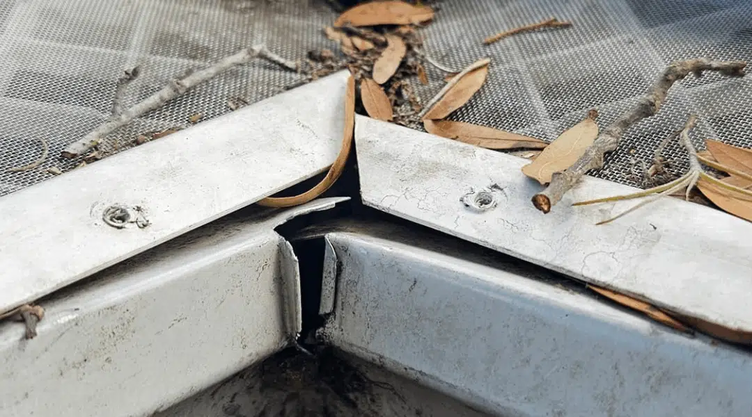 5 Signs Your Gutters Need Immediate Repair